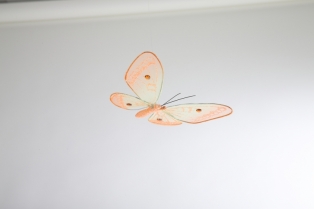 Kinderkamer lamp accessoire: Vlinder doorschijnend (Oranje)